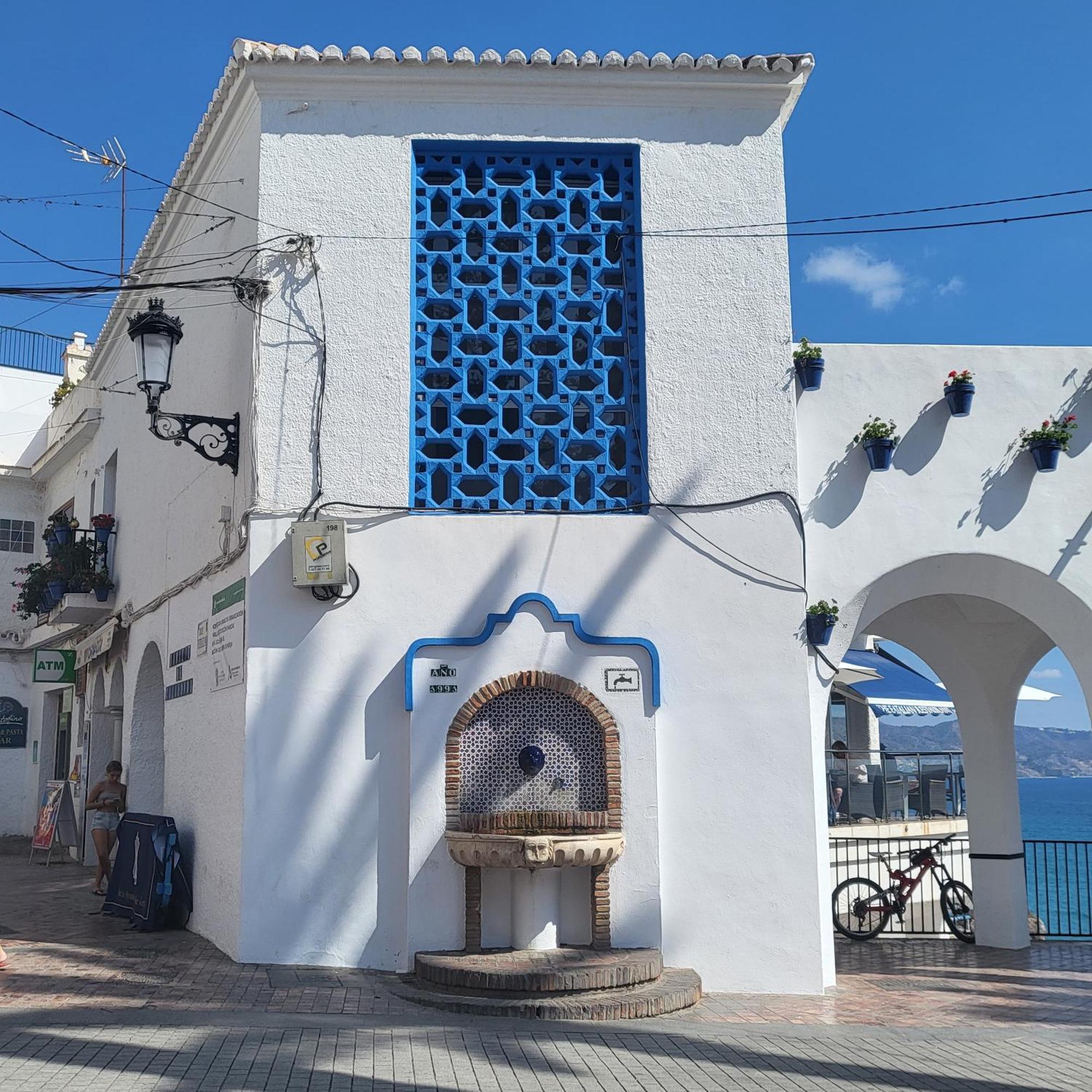 Balcon De Europa Suite Nerja Luaran gambar